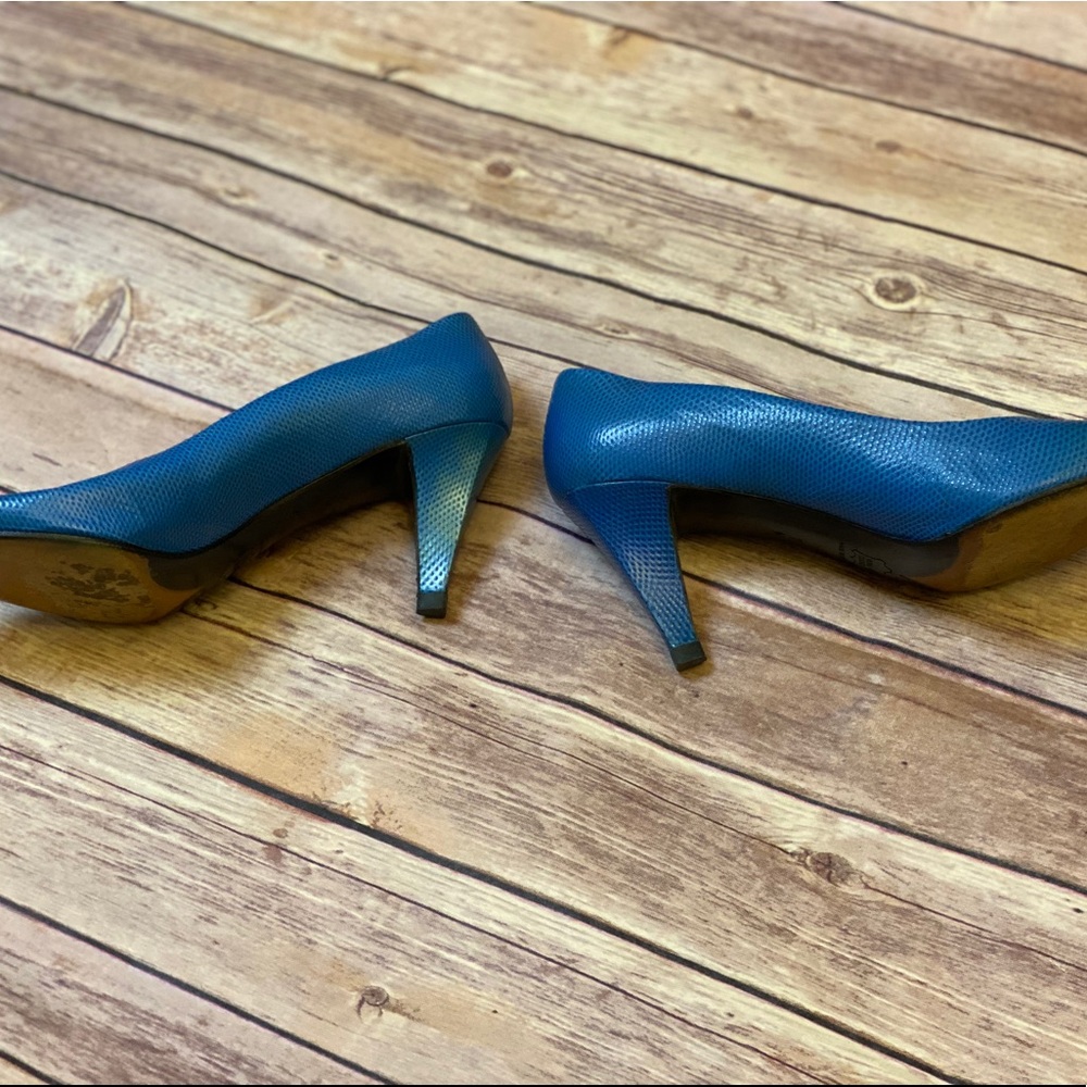 Vintage Yves SaintLaurent Electric Blue Shoes sz7M - Picture 9 of 10